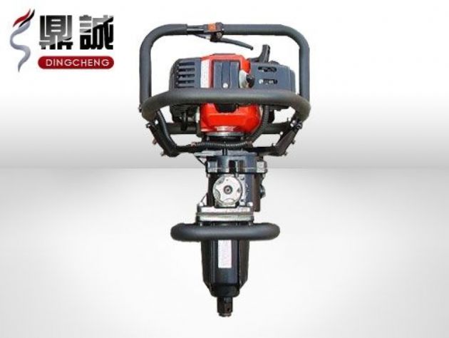点击查看详细信息<br>标题：便携式内燃扳手 阅读次数：5047